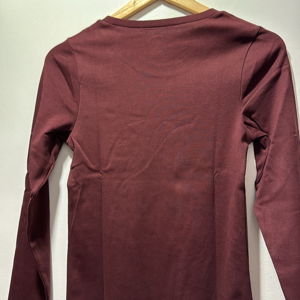 Long Sleeve Crew Neck T-Shirt - Picture 5 of 8